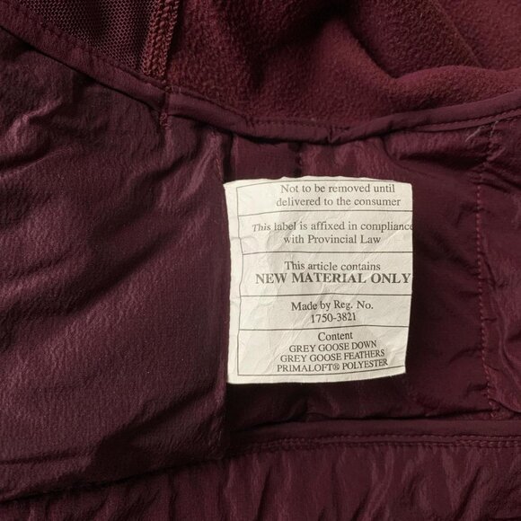 Lululemon Down For It All Jacket XS Burgundy Merlot Hooded Lightweight Warm - Picture 5 of 8